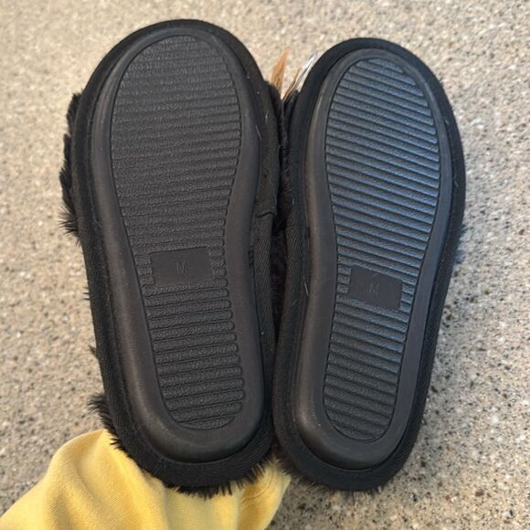VICTORIA'S SECRET PINK Black Slide Faux Fur Slippers *NEW* - Picture 7 of 8